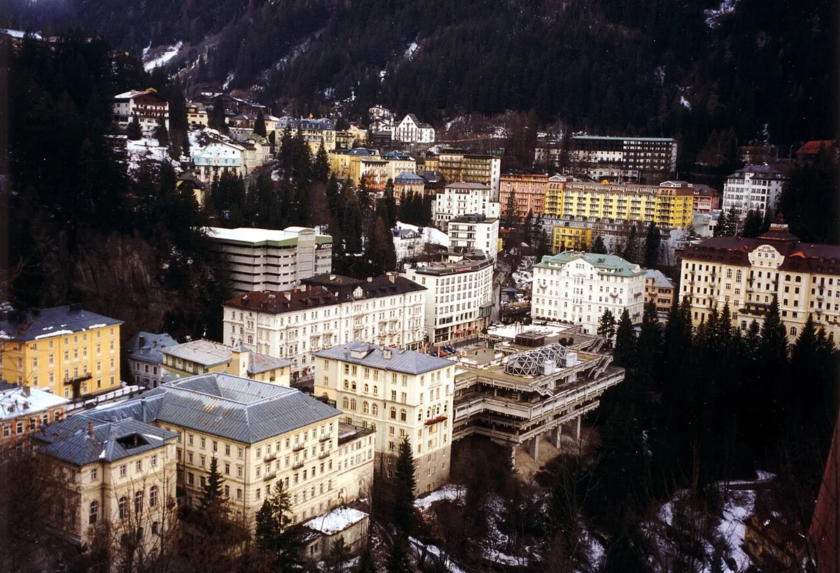 Veduta di Bad Gastein, Austria. Non raffigura uno specifico negozio di noleggio.